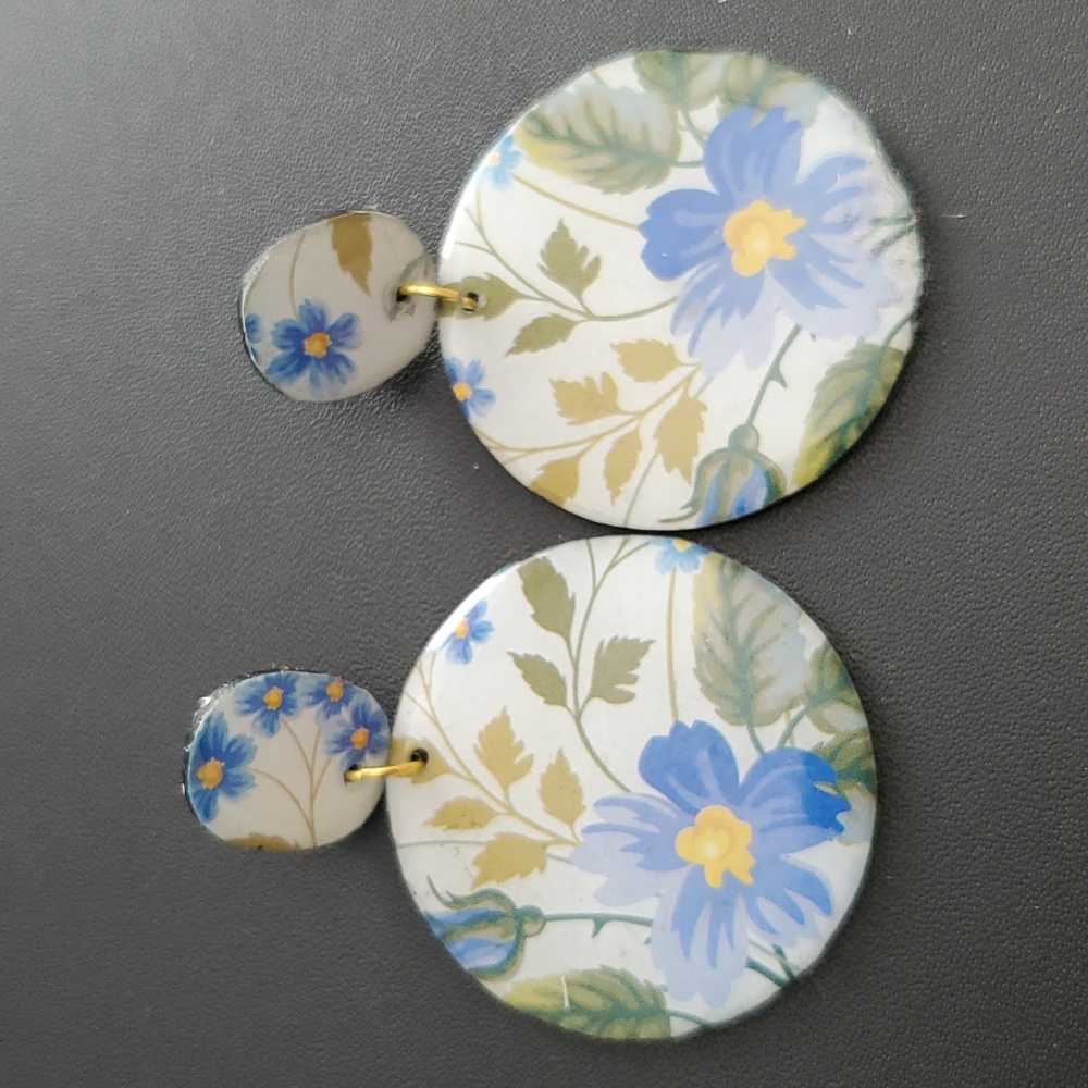 Hand-made Hand Crafted Floral Vibes Resin Earrings New